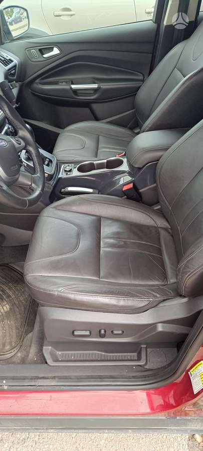 Ford Escape 2013 — photo 11