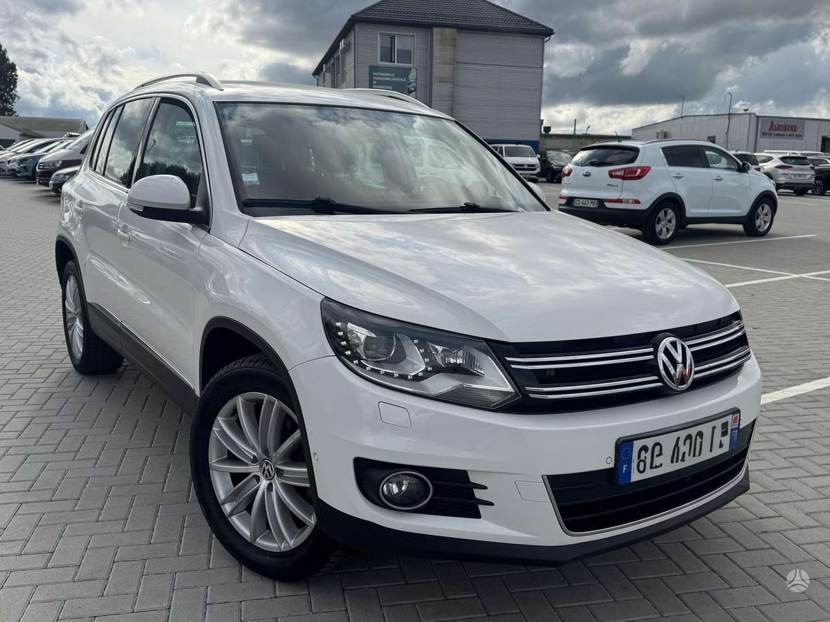 Volkswagen Tiguan 2013 — салон