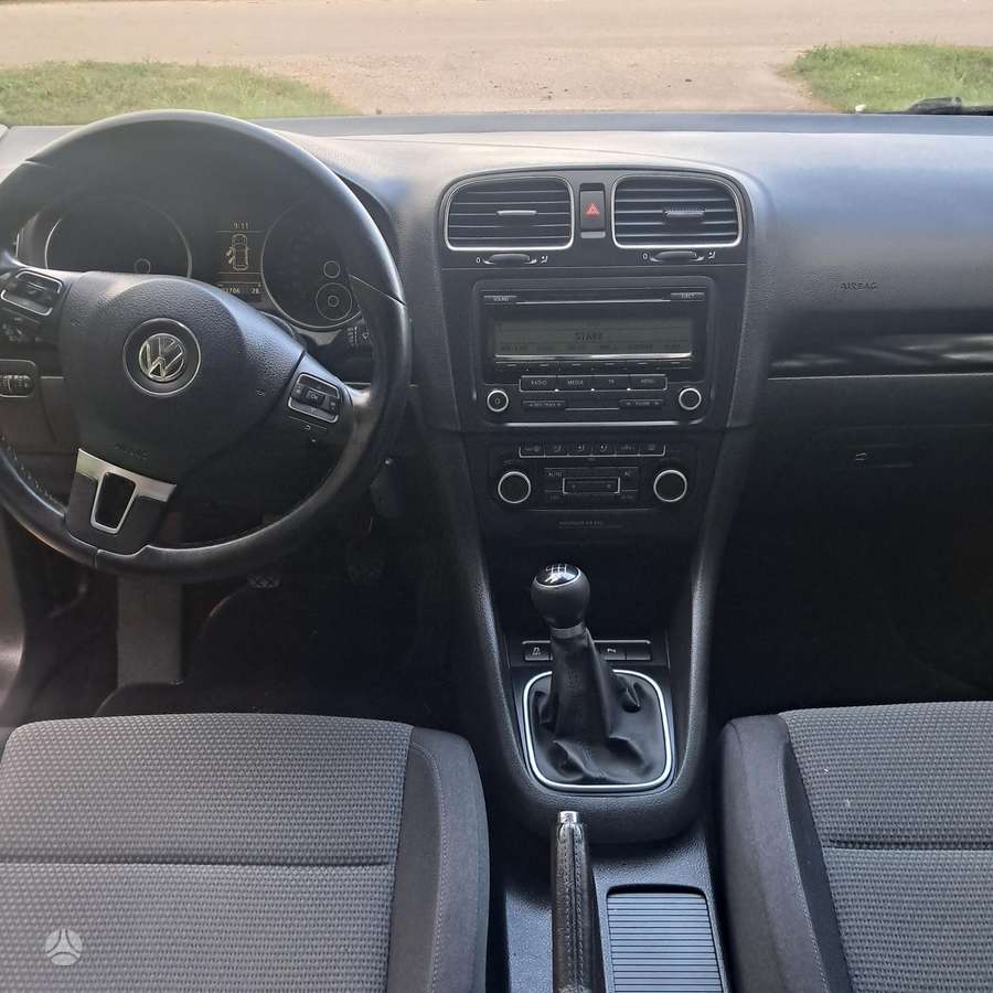 Volkswagen Golf 2011 — photo 10