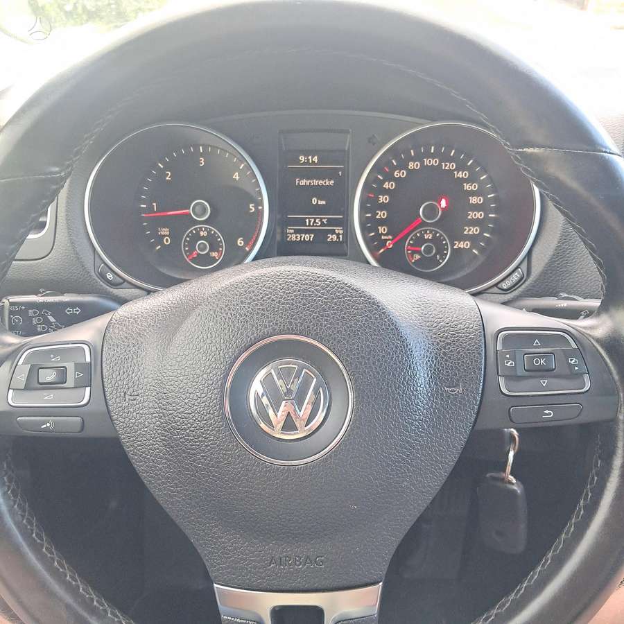 Volkswagen Golf 2011 — photo 7