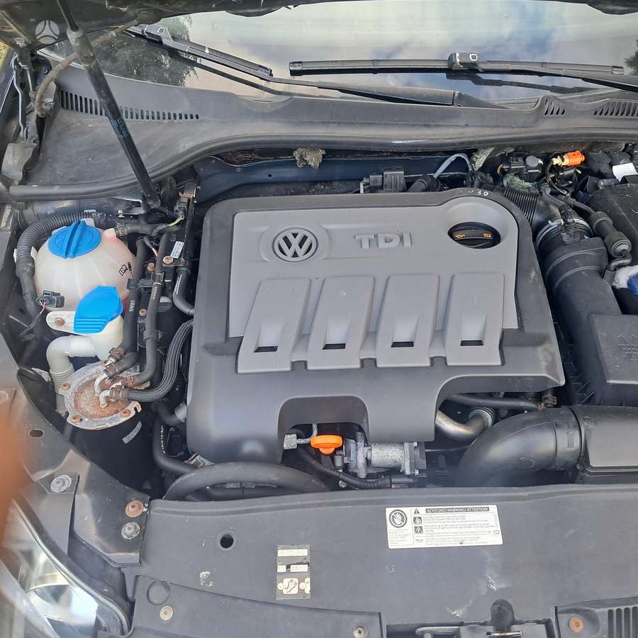 Volkswagen Golf 2011 — photo 8