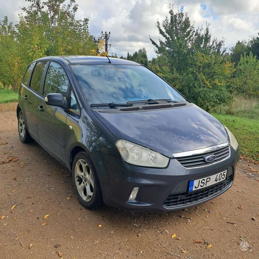 Ford C-MAX 2010 — салон