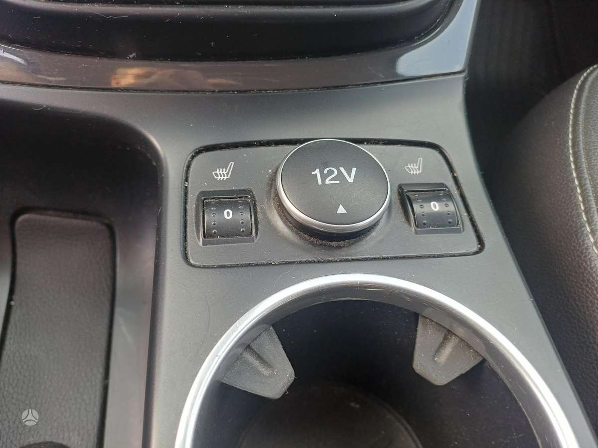 Ford Kuga 2014 — фото 11
