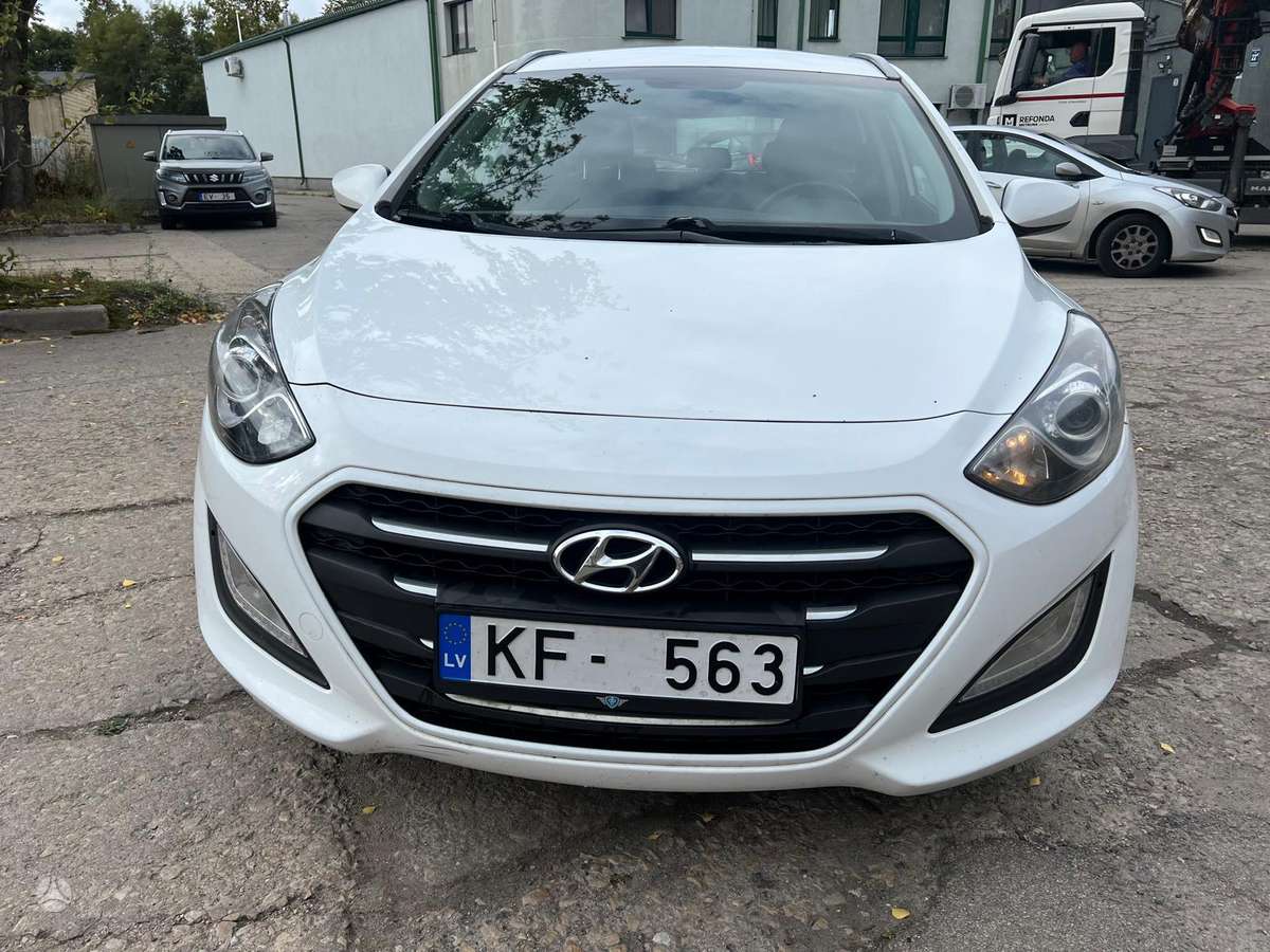 Hyundai i30 2015 — engine 1396 cm³, 90 HP (66kW)