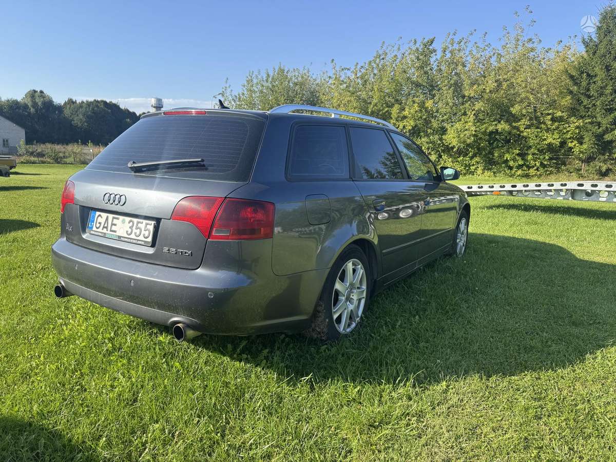 Audi A4 2005 — двигун 2496 cm³, 163 HP (120kW)