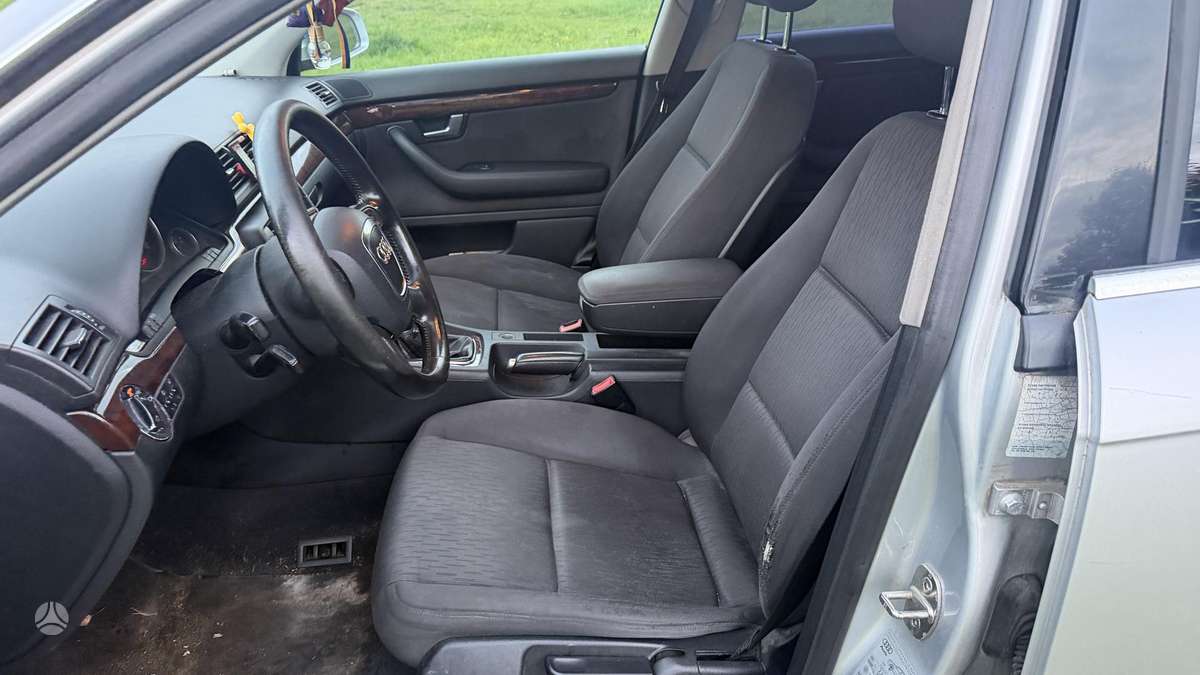 Audi A4 2006 — photo 11