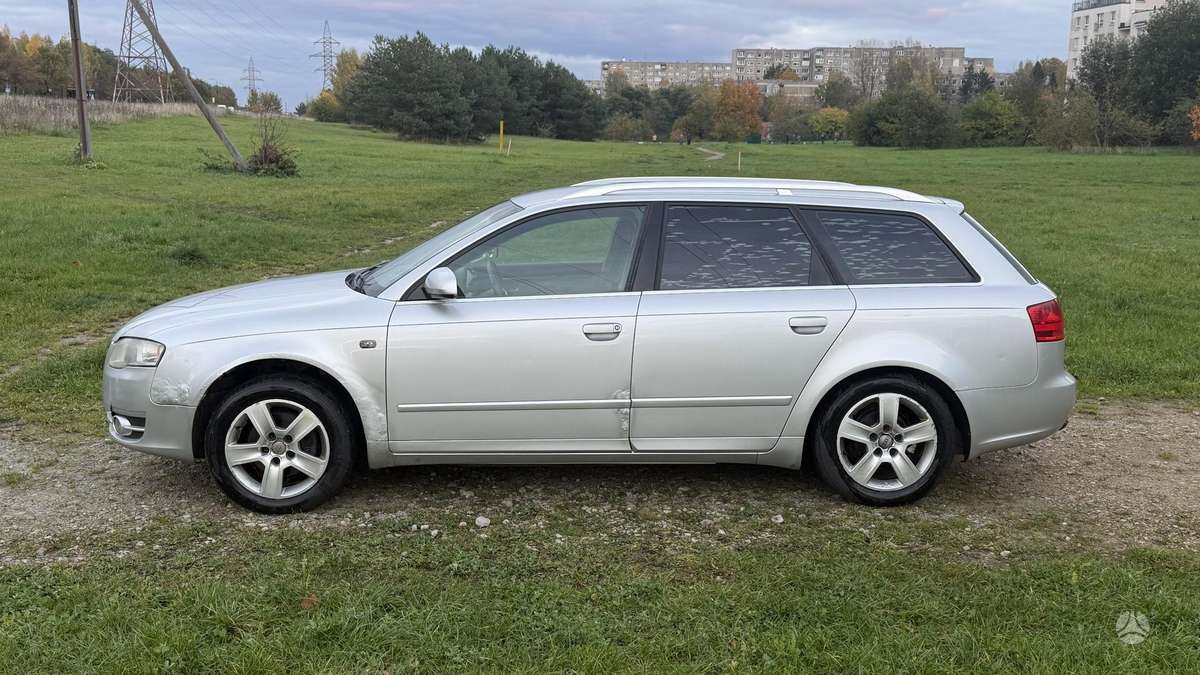 Audi A4 2006 — interior