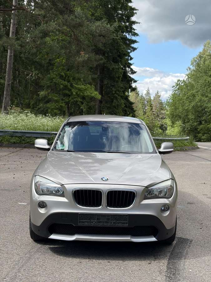 BMW X1 2011 — photo 6