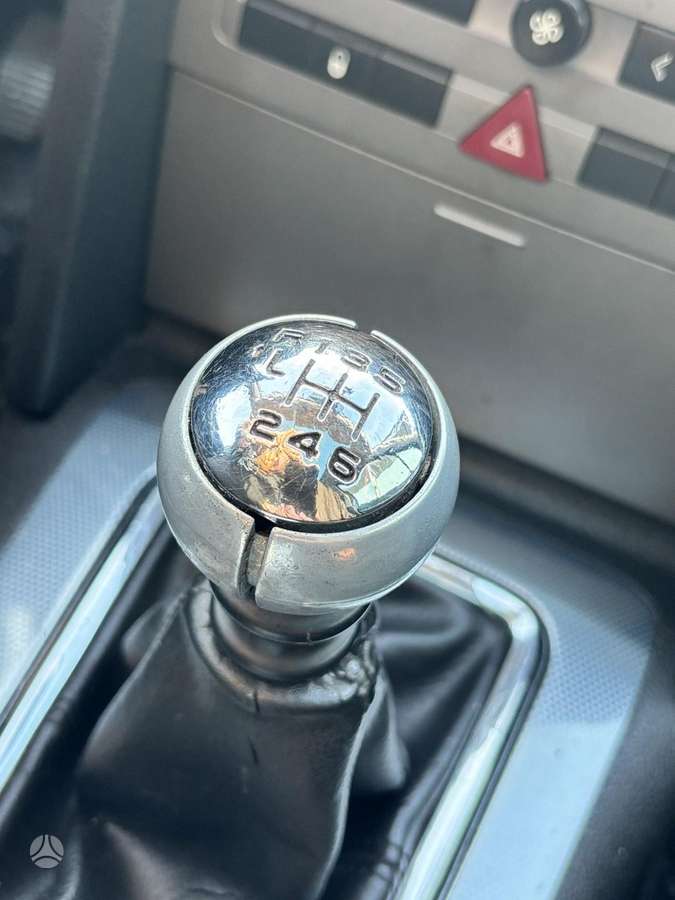 Peugeot 407 2006 — photo 26