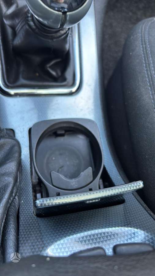 Peugeot 407 2006 — photo 27