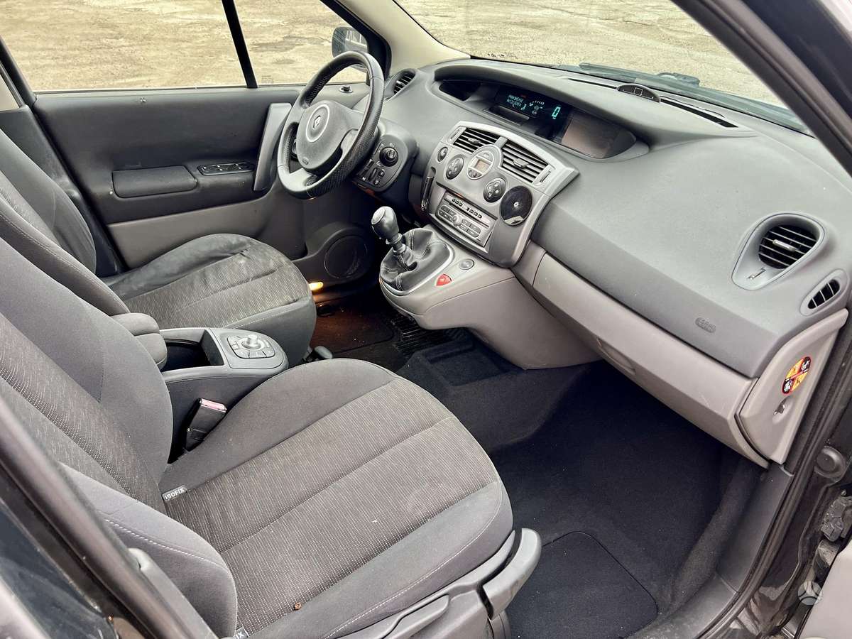 Renault Scenic 2007 — photo 11