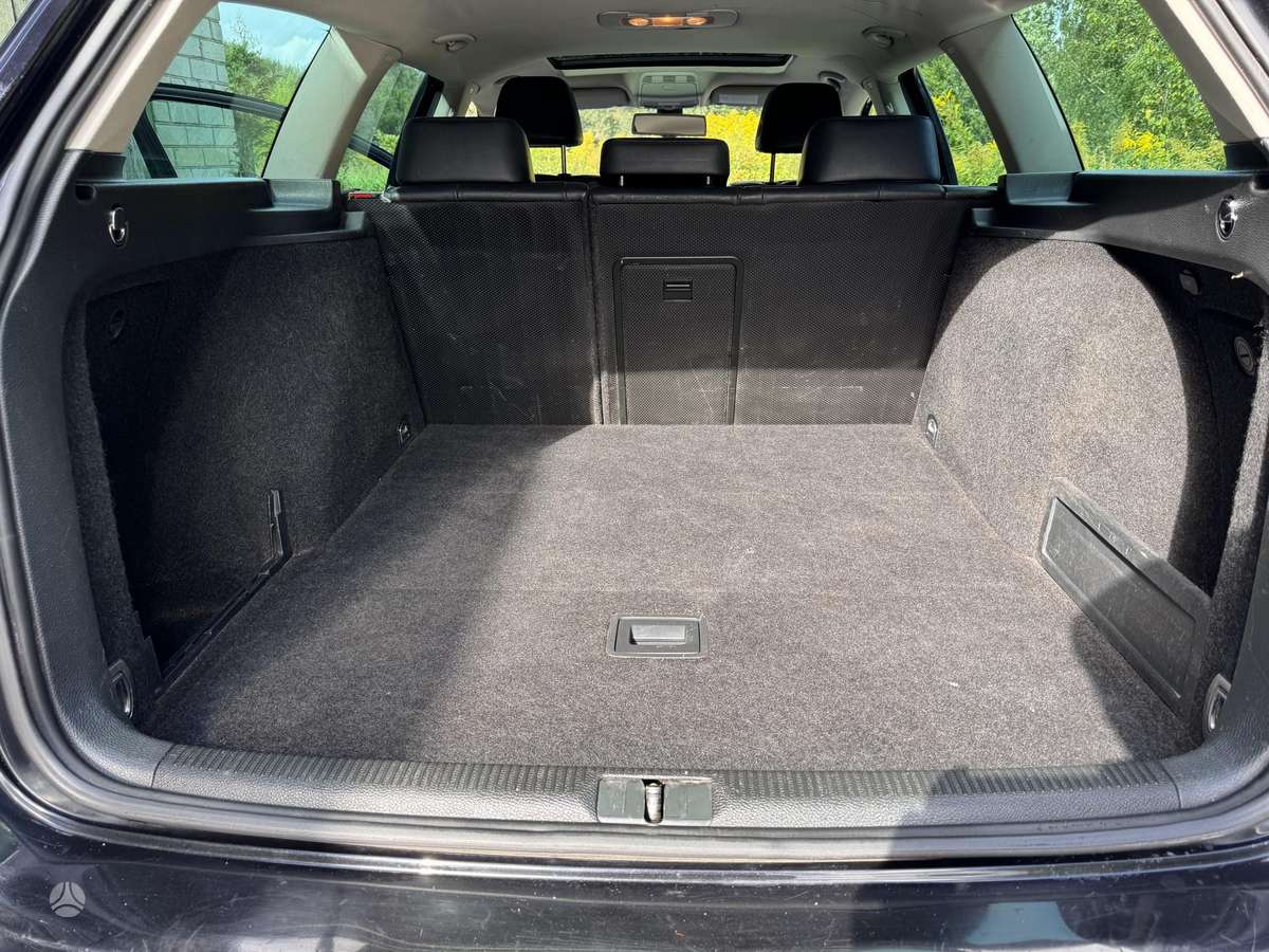 Volkswagen Passat 2010 — photo 19