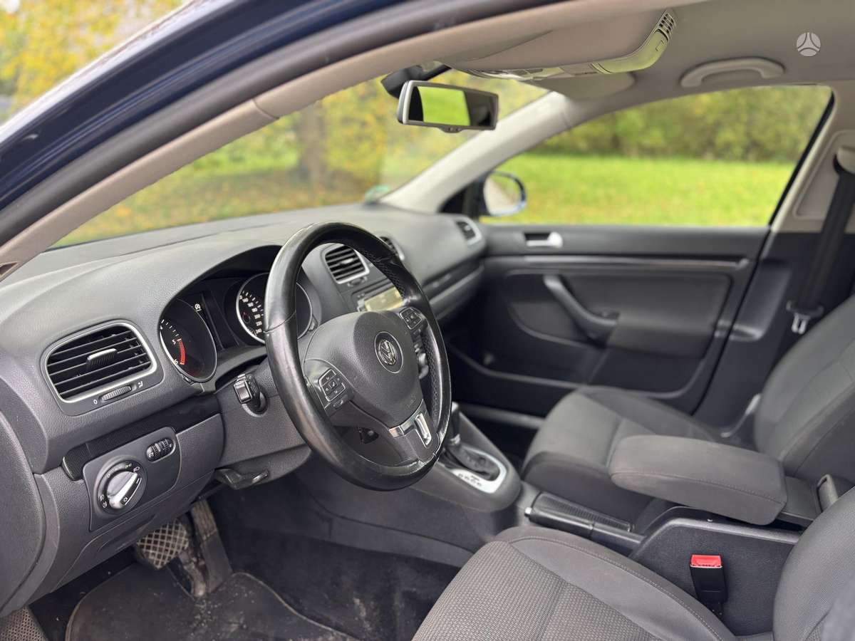 Volkswagen Golf 2011 — photo 11