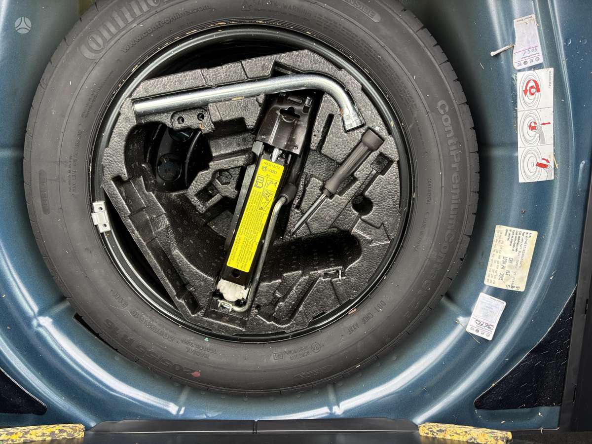 Volkswagen Golf 2011 — photo 7