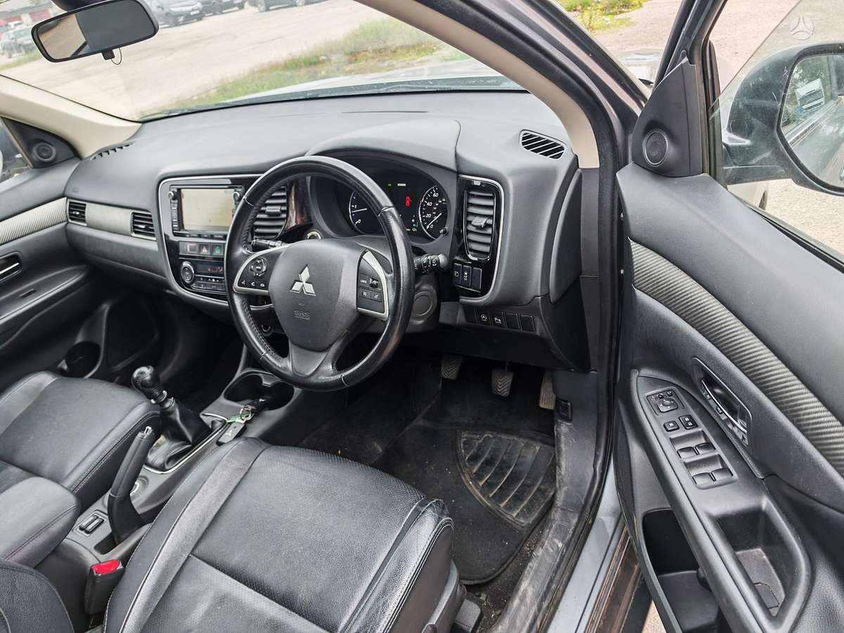 Mitsubishi Outlander 2014 — фото 13