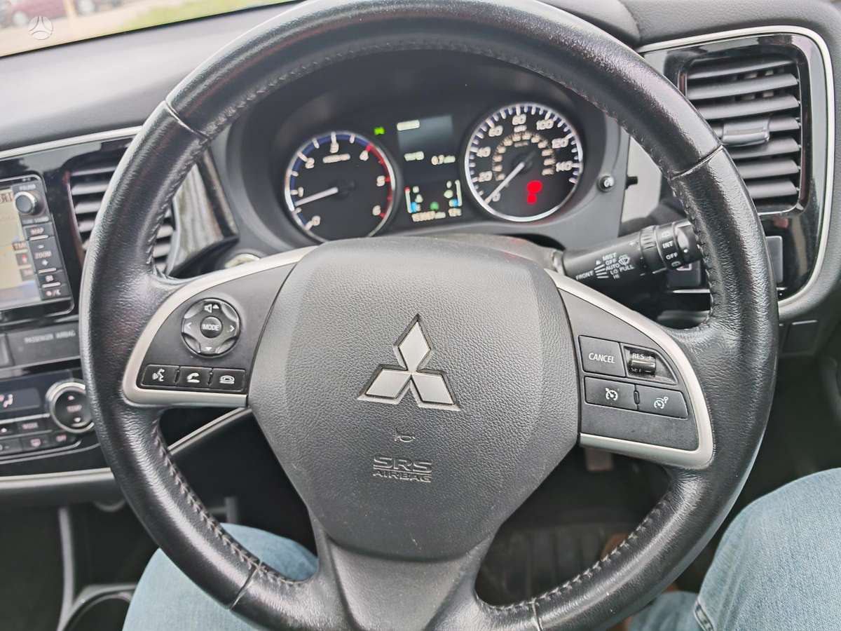 Mitsubishi Outlander 2014 — фото 15