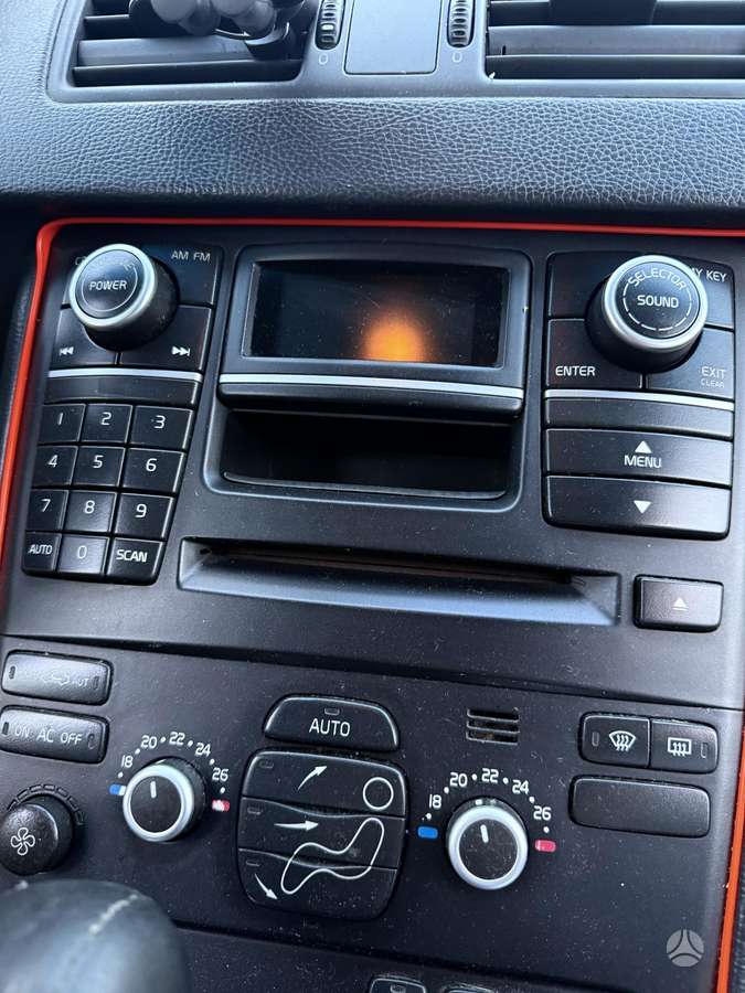 Volvo XC90 2006 — photo 12