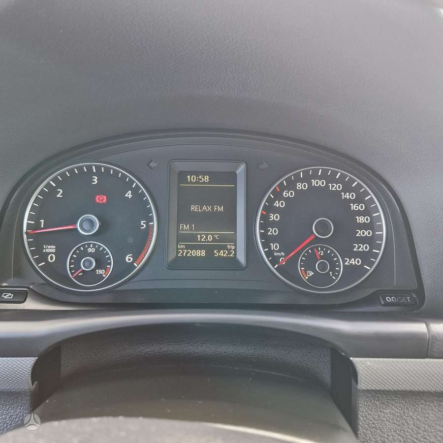 Volkswagen Touran 2012 — photo 13