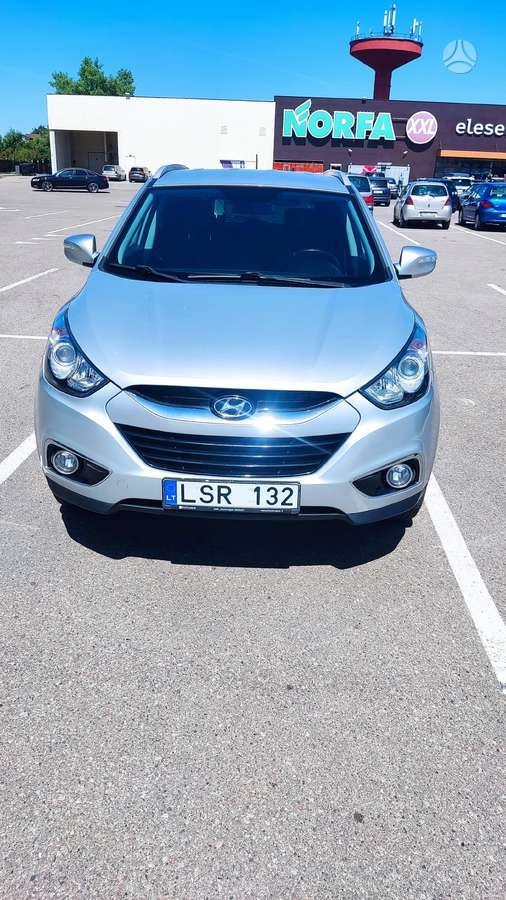 Hyundai ix35 2011 — вигляд ззаду