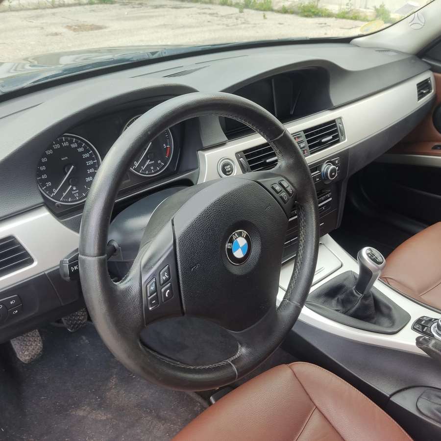 BMW 320 2012 — фото 12