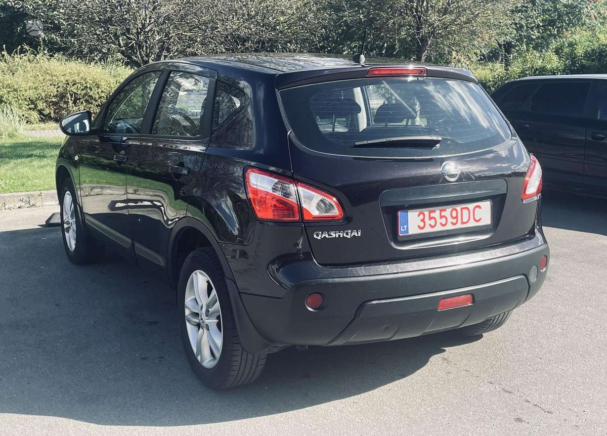 Nissan Qashqai 2013 — engine 1598 cm³, 117 HP (86kW)