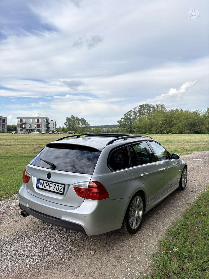 BMW 325 2008 — engine 2993 cm³, 197 HP (145kW)