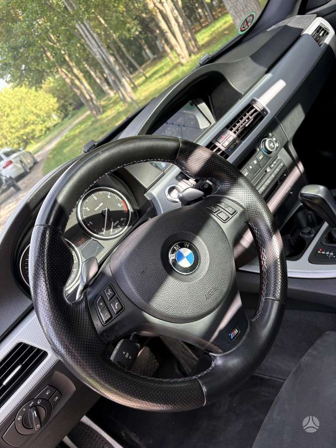 BMW 325 2008 — photo 7