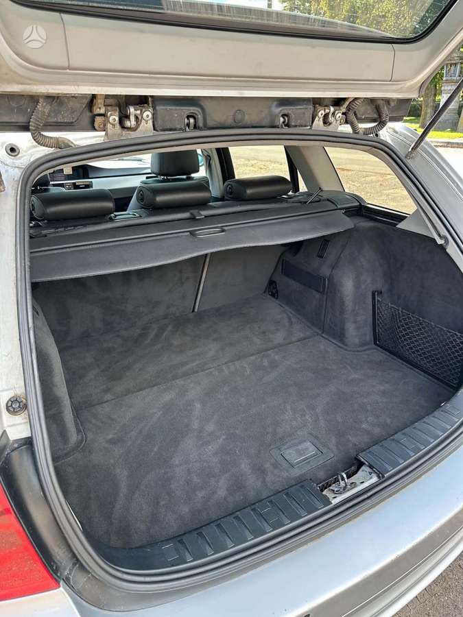 BMW 330 2006 — photo 10