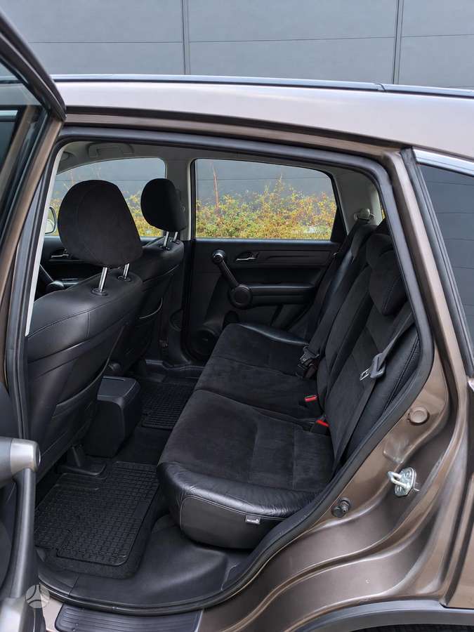 Honda CR-V 2011 — photo 7
