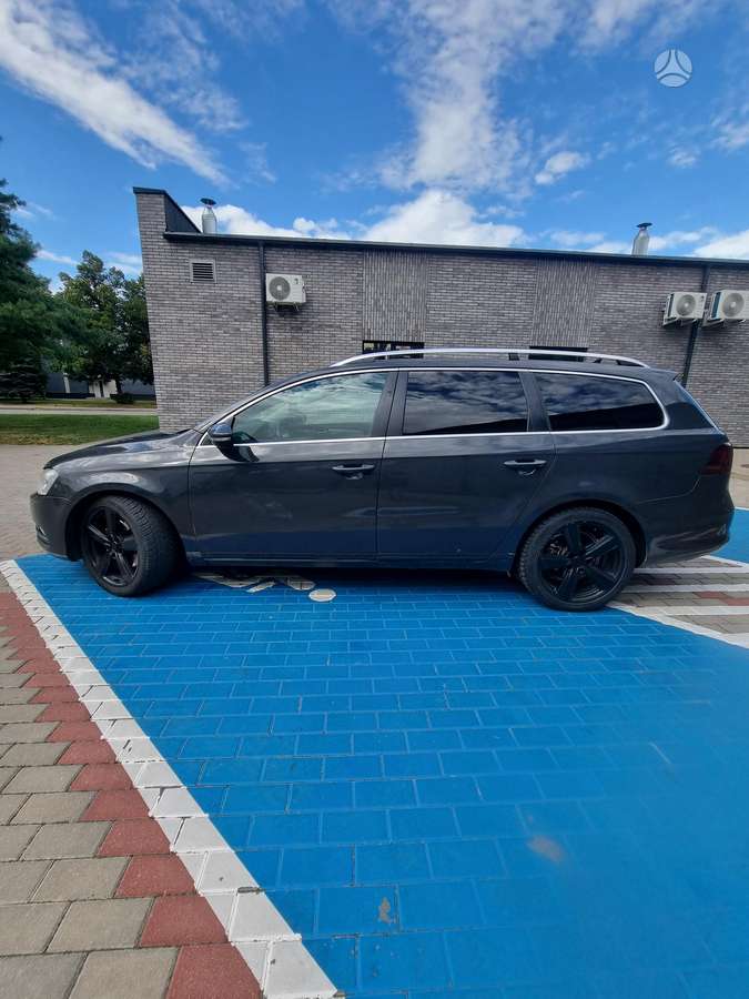 Volkswagen Passat 2012 — photo 10