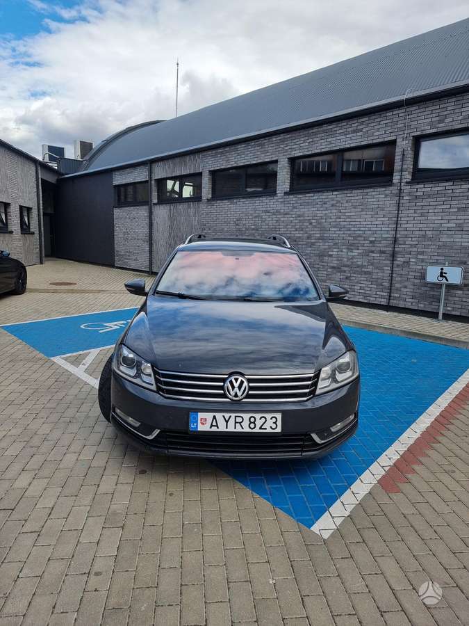 Volkswagen Passat 2012 — photo 12