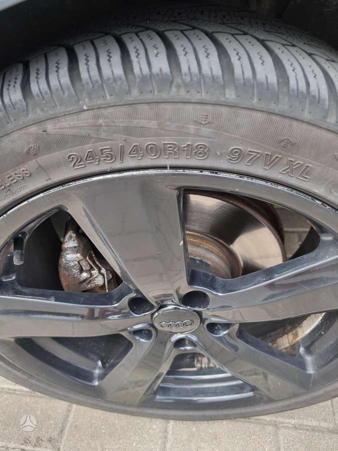 Volkswagen Passat 2012 — photo 18