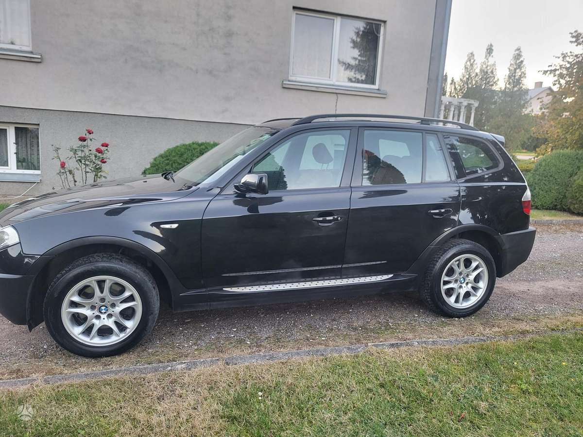 BMW X3 2005 — вигляд ззаду