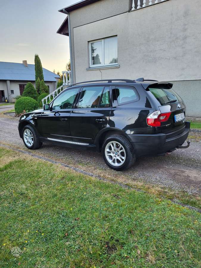 BMW X3 2005 — салон