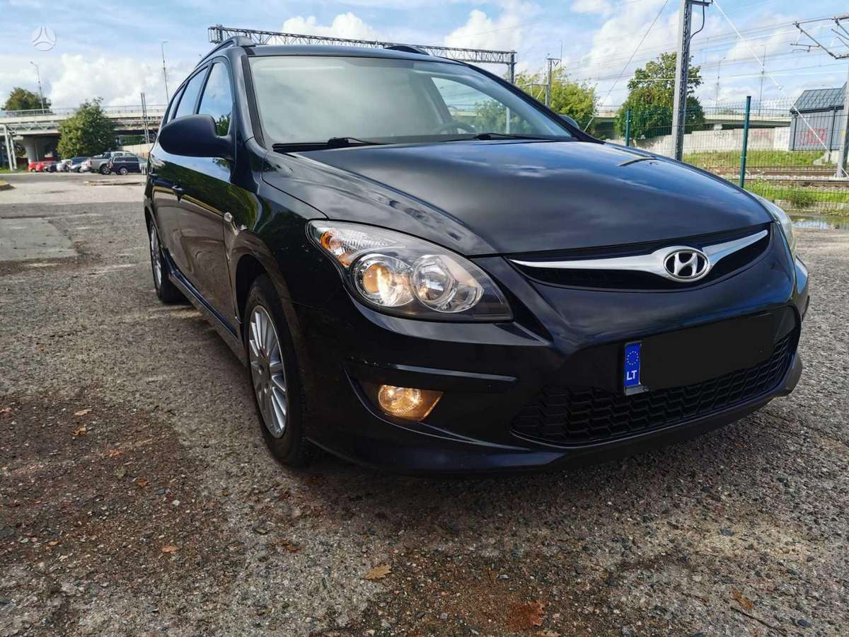 Hyundai i30 2011 — вигляд ззаду
