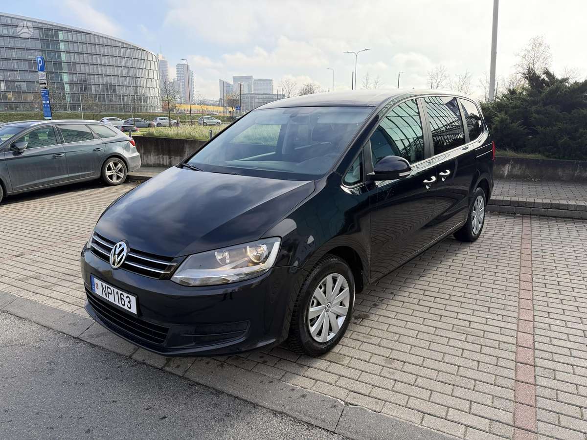 Volkswagen Sharan 2011 — interior
