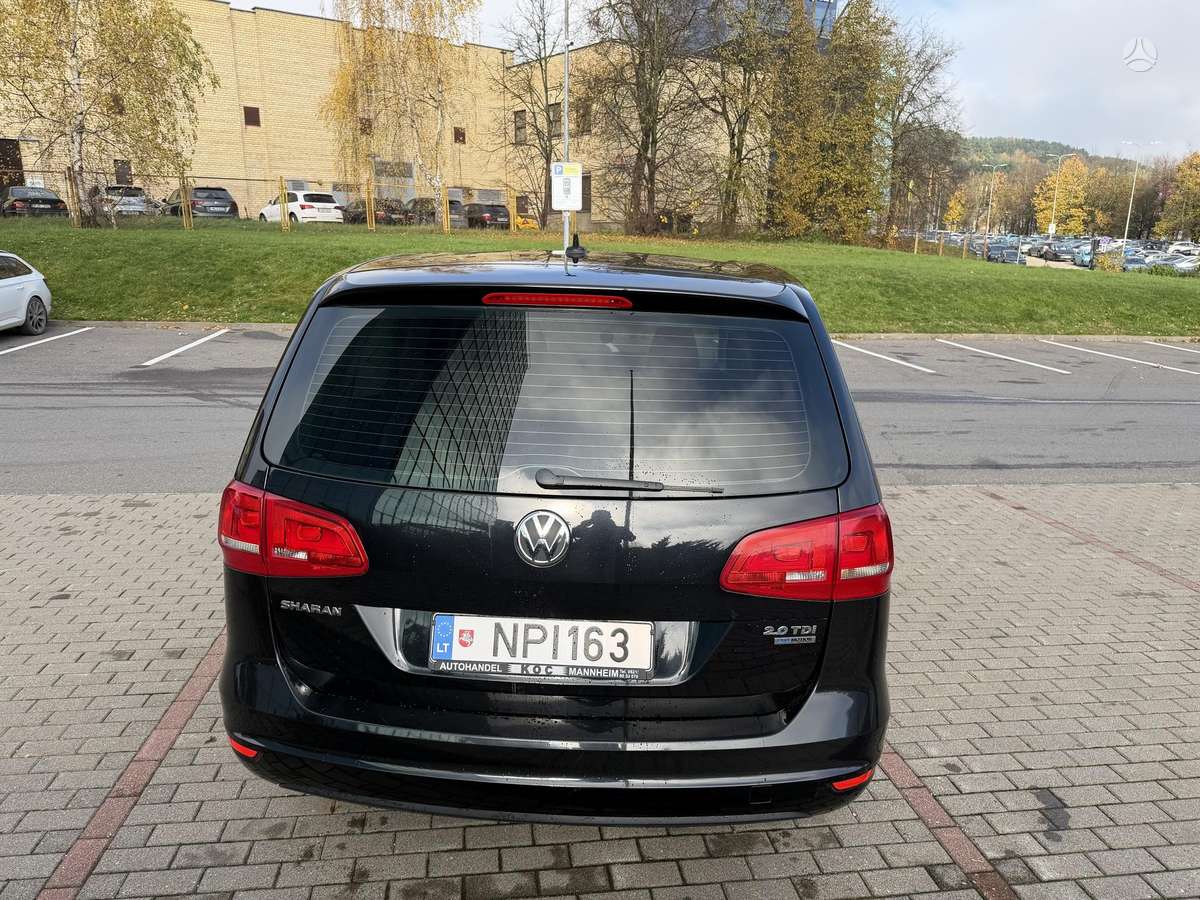 Volkswagen Sharan 2011 — photo 6