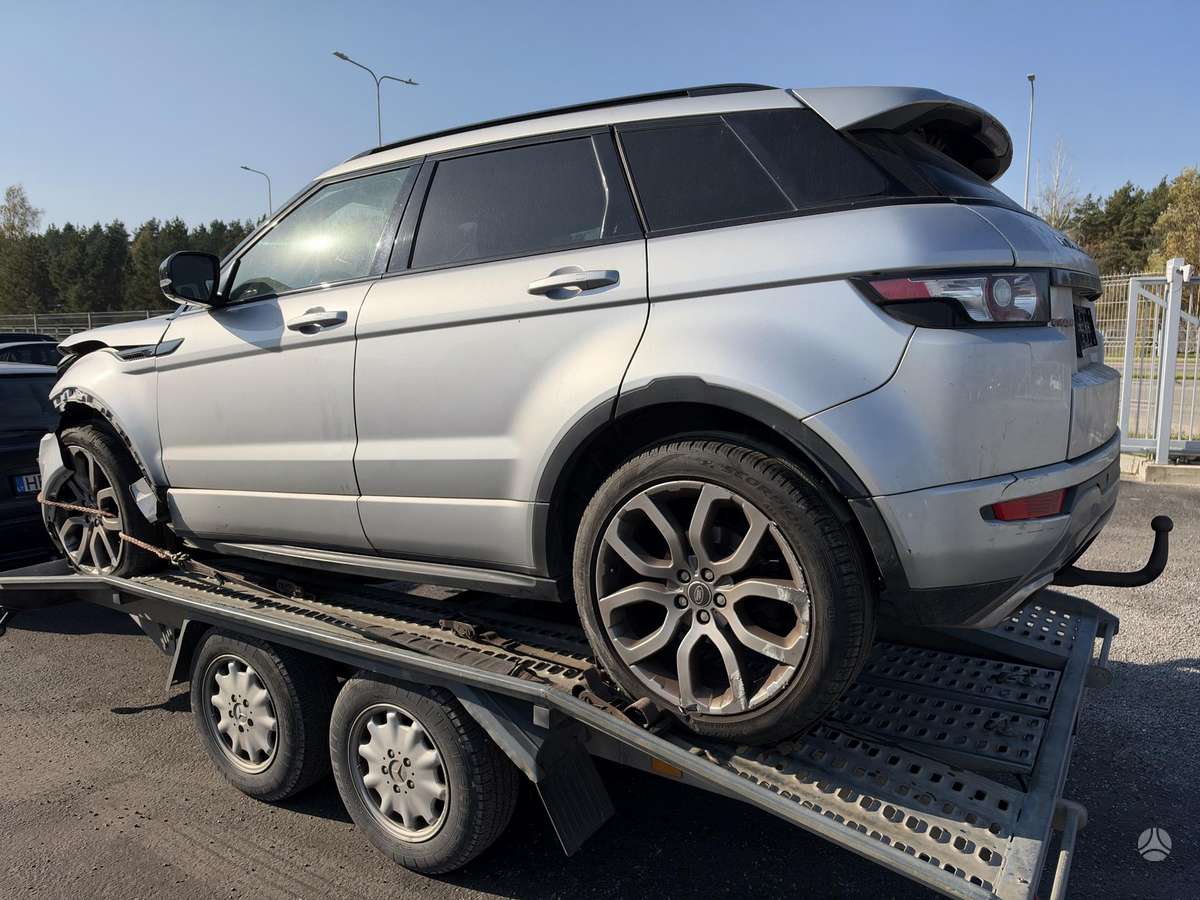 Land Rover 2013 — салон