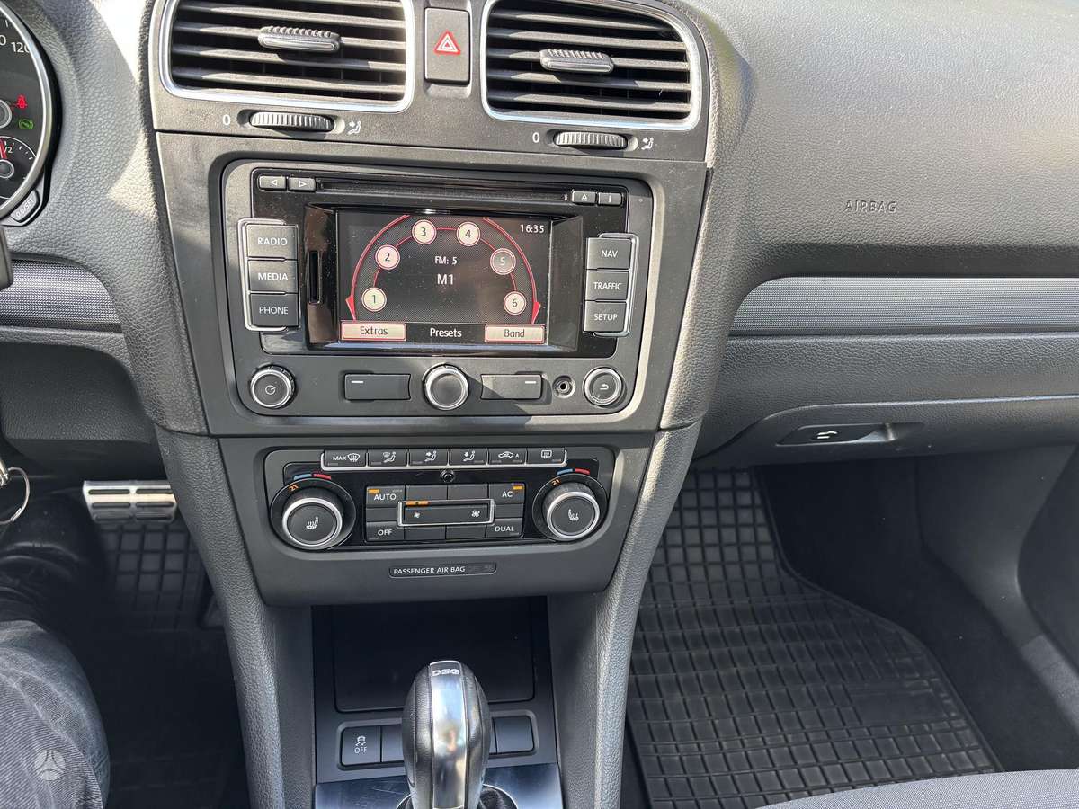 Volkswagen Golf 2012 — photo 13