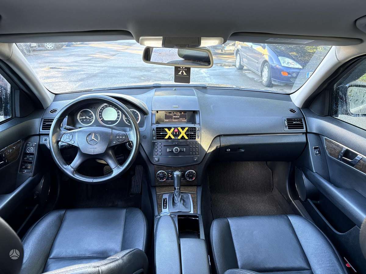Mercedes-Benz C220 2008 — photo 15