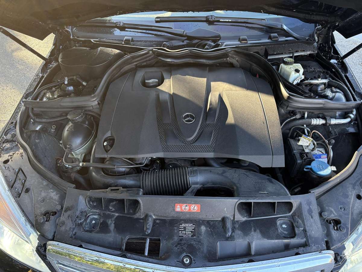 Mercedes-Benz C220 2008 — photo 19