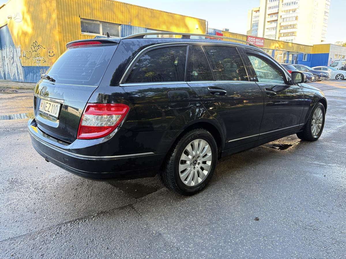 Mercedes-Benz C220 2008 — photo 5