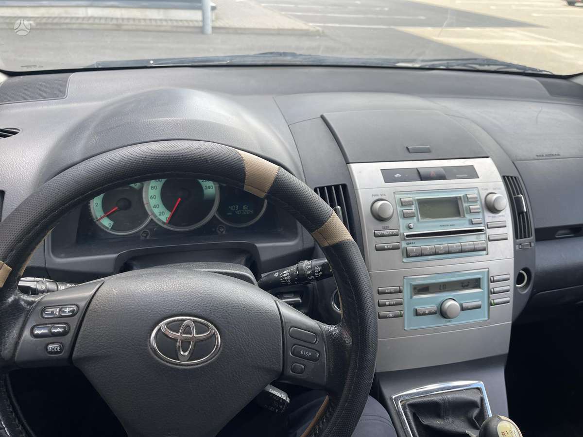 Toyota Corolla 2007 — photo 10