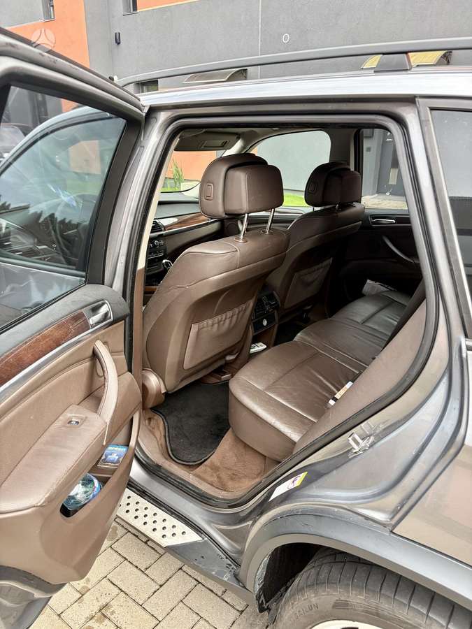 BMW X5 2009 — фото 10
