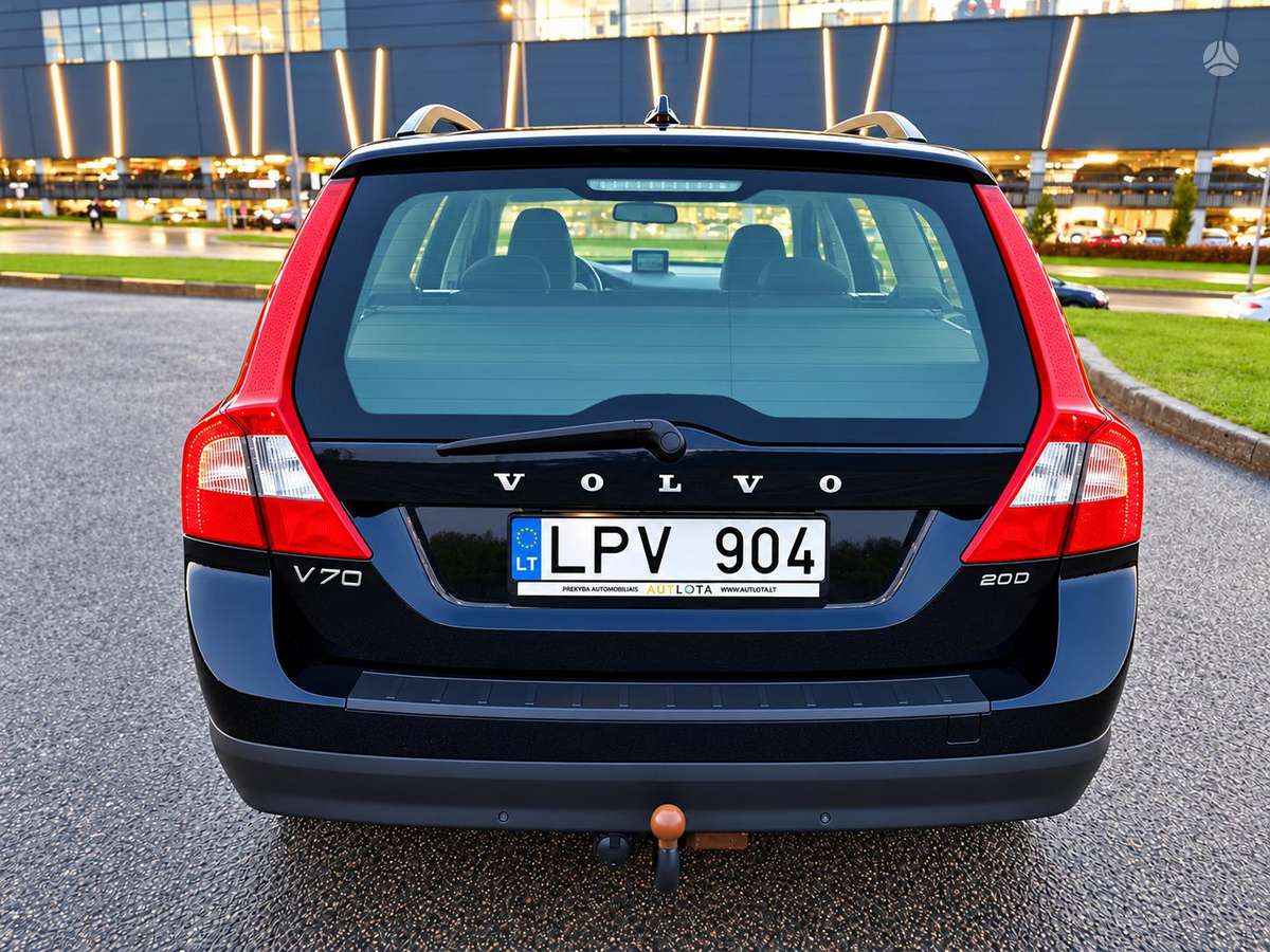 Volvo V70 2010 — engine 1997 cm³, 136 HP (100kW)
