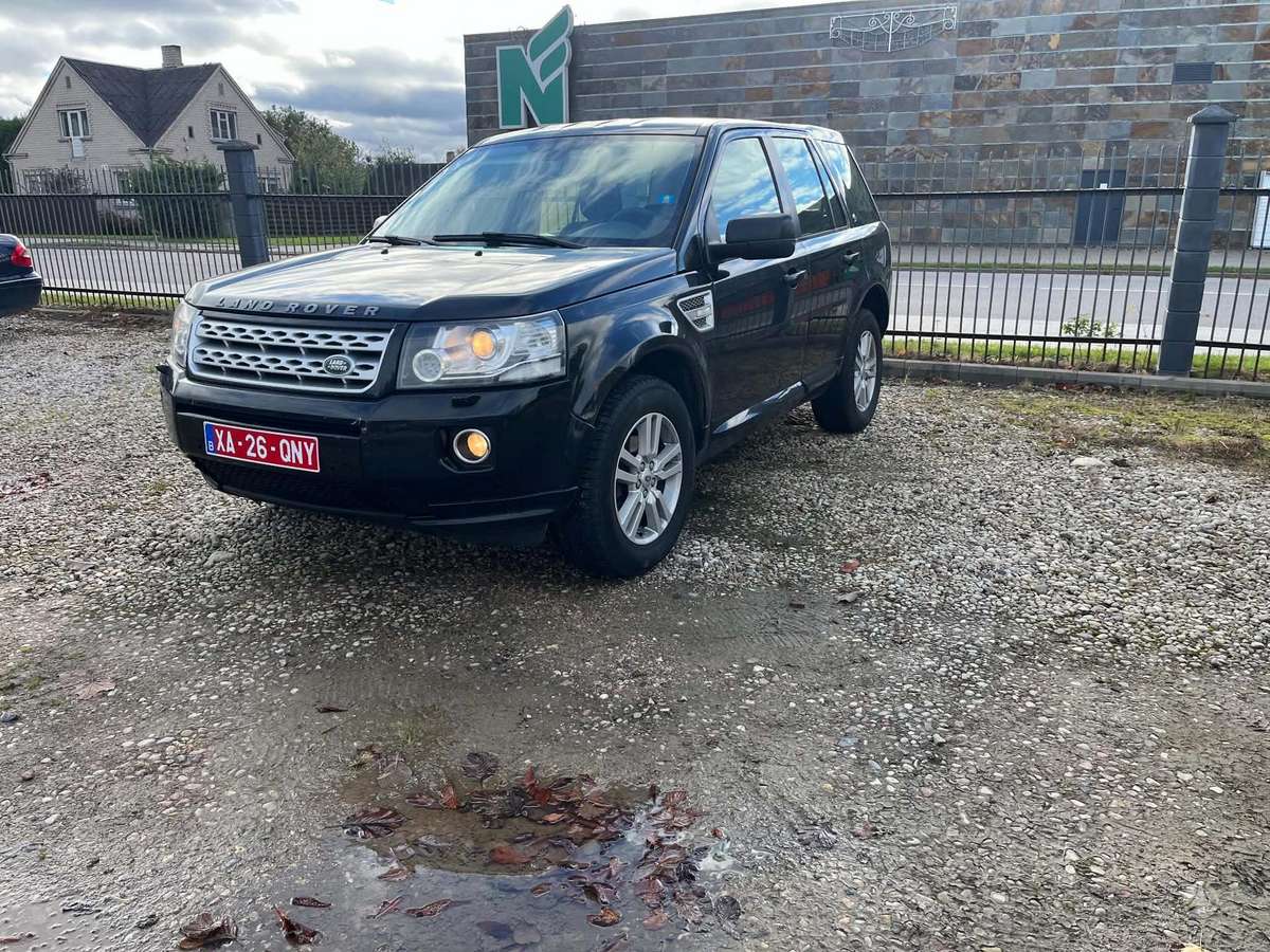 Land Rover 2014 — rear view