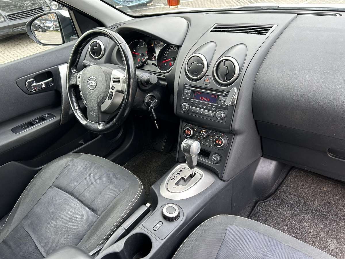 Nissan Qashqai 2011 — photo 10