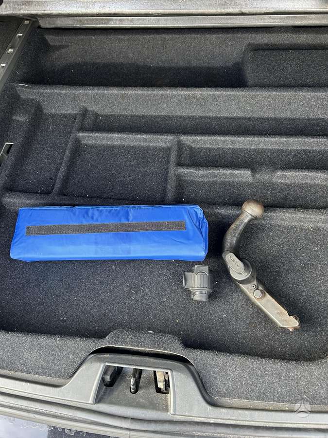 Volvo V70 2013 — photo 13