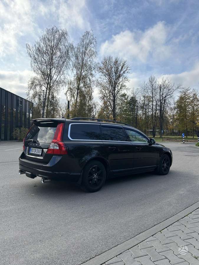 Volvo V70 2013 — engine 1984 cm³, 163 HP (120kW)