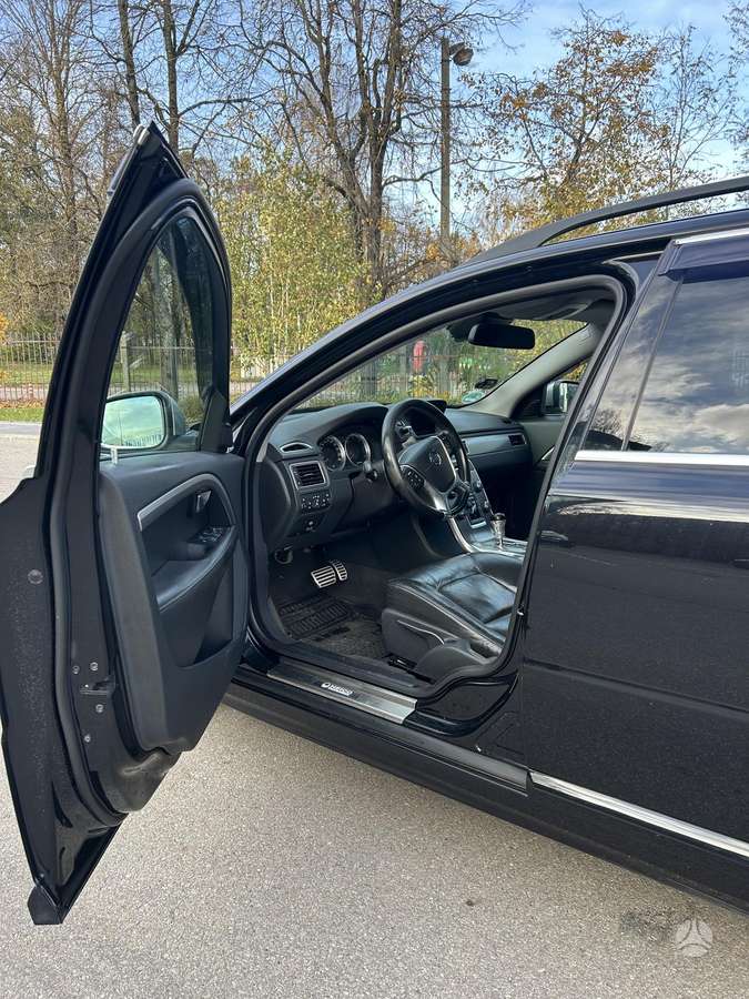 Volvo V70 2013 — photo 7